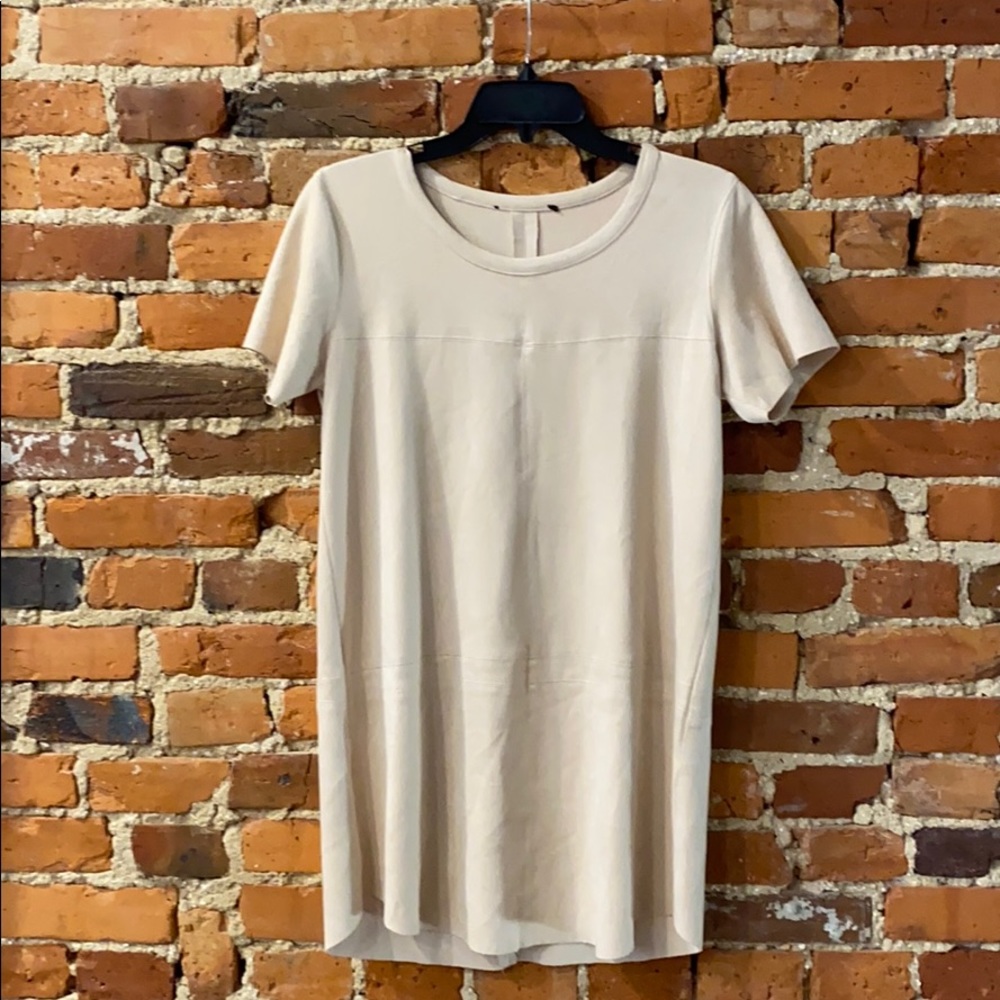 Suede dress! Beige